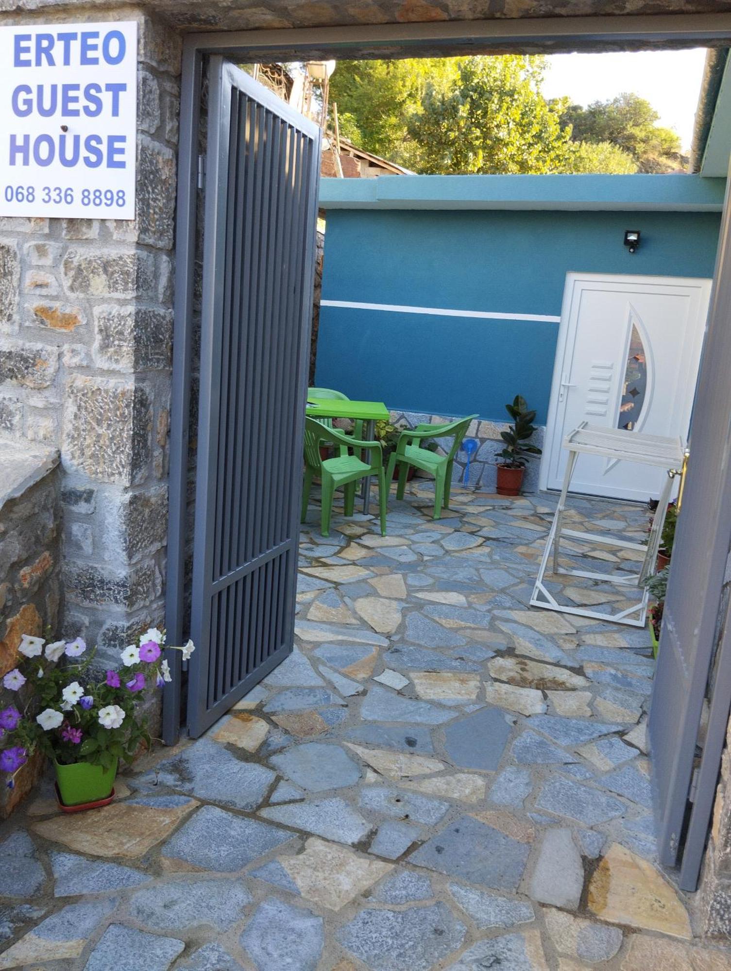Erteo Guest House Pogradec Extérieur photo